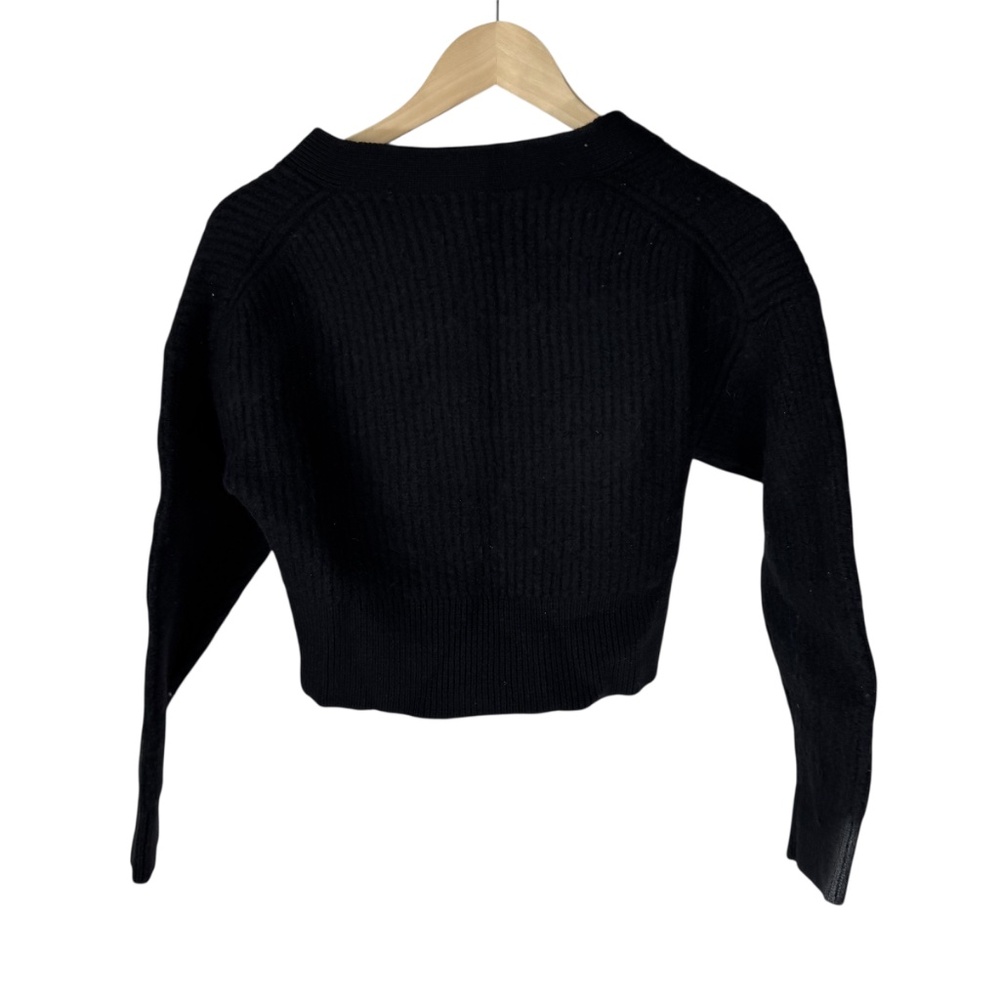 Aritzia Babaton Black‎ 100% Wool V-Neck Cropped Sweater Sz M - Picture 3 of 8